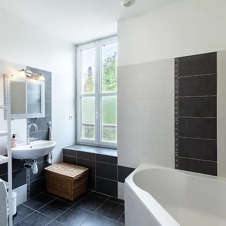 Superbe Lumineux - Pkg Privatif Appartement *
